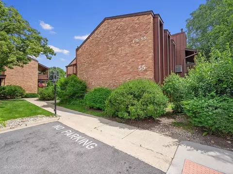 1 S055 Spring Rd #2C, Oakbrook Terrace, IL 60181