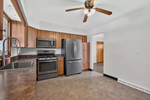 Kitchen - 3560 E 14th Rd, Ottawa, IL 61350 photo 3 of 3