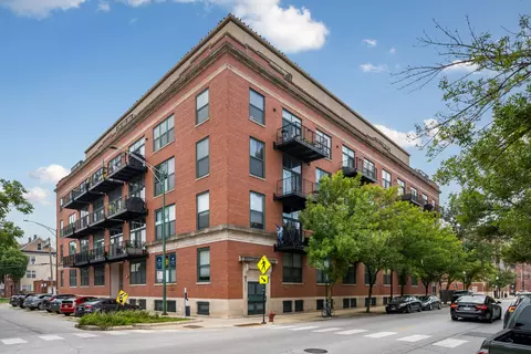 3500 S Sangamon St #208, Chicago, IL 60609