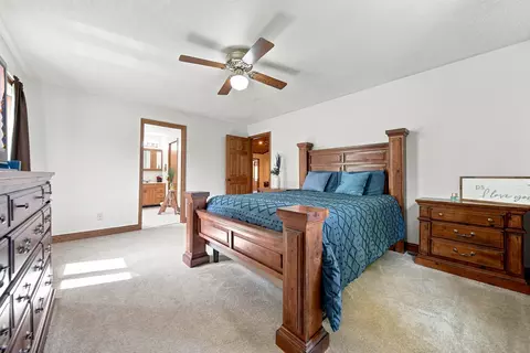 Bedroom - 14810 Melinda Dr, Morrison, IL 61270 photo 2 of 4