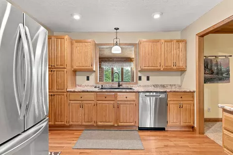 Kitchen - 14810 Melinda Dr, Morrison, IL 61270 photo 2 of 2