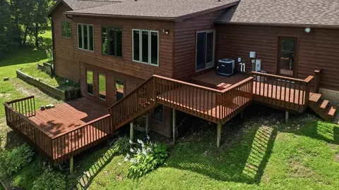 Exterior - 14810 Melinda Dr, Morrison, IL 61270 photo 5 of 6