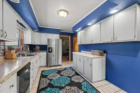 Kitchen - 106 Pleasant Dr, Sidney, IL 61877 photo 3 of 7