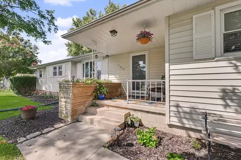 Exterior - 106 Pleasant Dr, Sidney, IL 61877 photo 15 of 16
