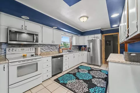 Kitchen - 106 Pleasant Dr, Sidney, IL 61877 photo 2 of 7