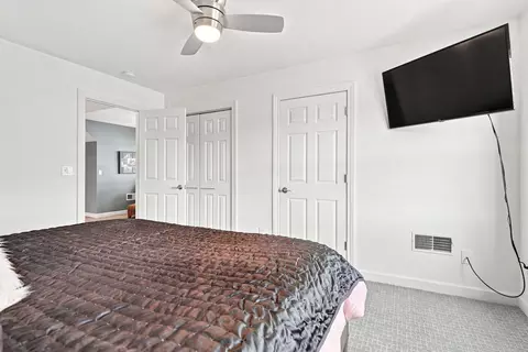 Bedroom - 835 1st Ave, Hampton, IL 61256 photo 4 of 6