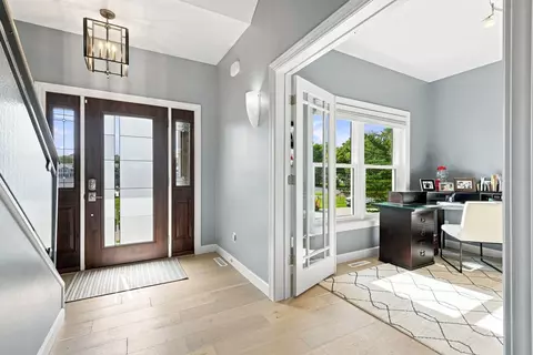 Entry Way - 835 1st Ave, Hampton, IL 61256 photo 1 of 2