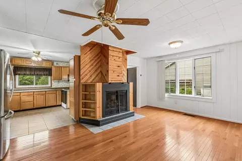 Living - 11806 Maple Ave, Hebron, IL 60034 photo 1 of 10