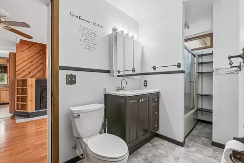 Bath - 11806 Maple Ave, Hebron, IL 60034 photo 1 of 1