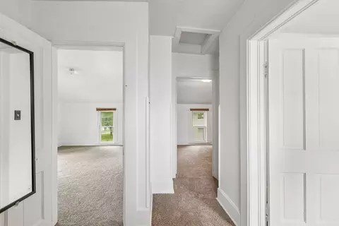 Entry Way - 11806 Maple Ave, Hebron, IL 60034 photo 5 of 7