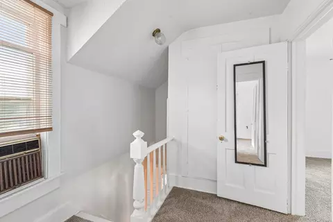 Entry Way - 11806 Maple Ave, Hebron, IL 60034 photo 4 of 7