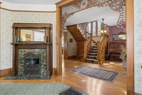 Entry Way - 10216 Main St, Hebron, IL 60034 photo 8 of 25