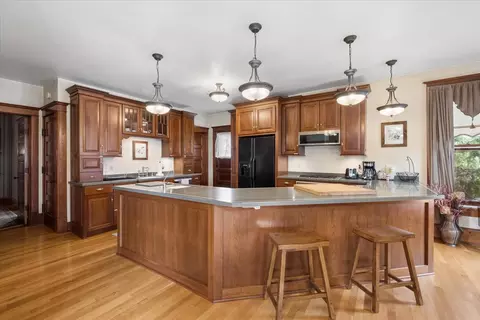 Kitchen - 10216 Main St, Hebron, IL 60034 photo 2 of 5