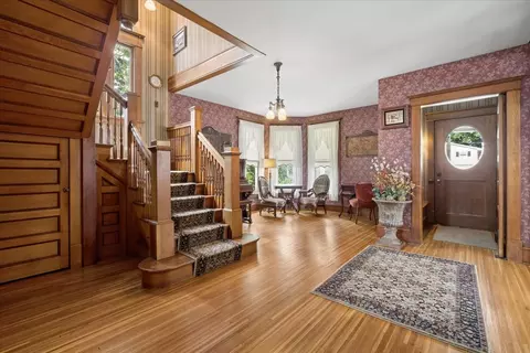 Entry Way - 10216 Main St, Hebron, IL 60034 photo 3 of 25