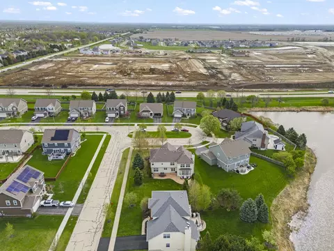 View/Area - 13500 Arborview Cir, Plainfield, IL 60585 photo 8 of 14