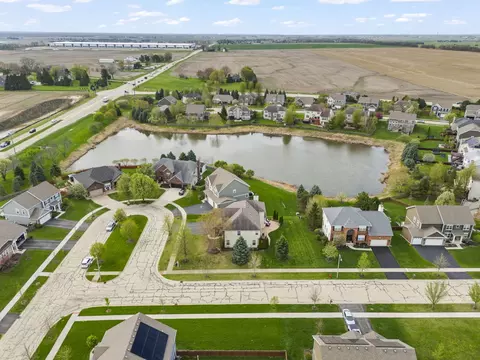 View/Area - 13500 Arborview Cir, Plainfield, IL 60585 photo 6 of 14