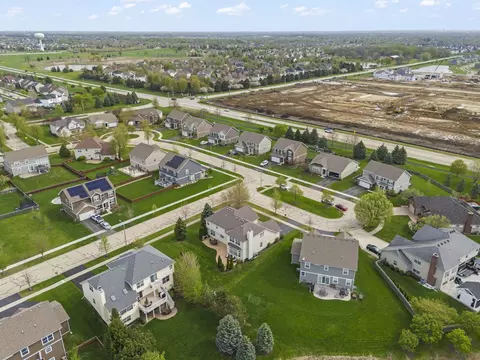 View/Area - 13500 Arborview Cir, Plainfield, IL 60585 photo 9 of 14
