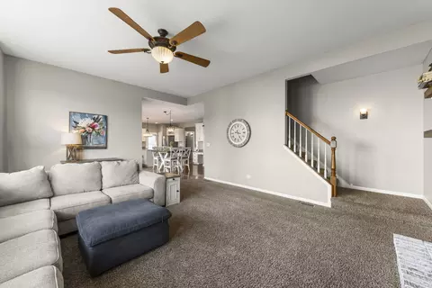 Living - 13500 Arborview Cir, Plainfield, IL 60585 photo 3 of 5