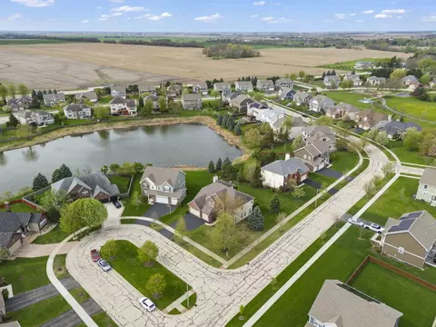 View/Area - 13500 Arborview Cir, Plainfield, IL 60585 photo 5 of 14
