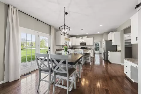 Dining - 13500 Arborview Cir, Plainfield, IL 60585 photo 2 of 2