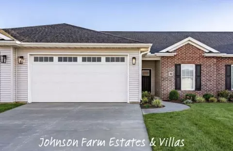 26 Frank Ct, Leclaire, IA 52753