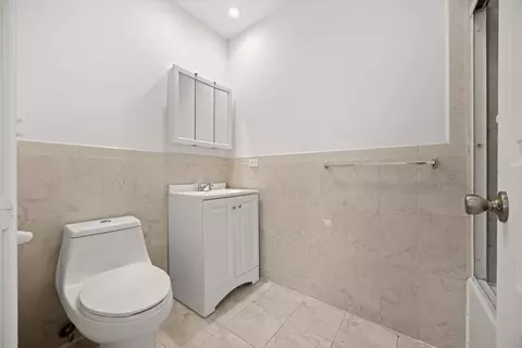 Bath - 8812 Dee Rd #A, Des Plaines, IL 60016 photo 3 of 3