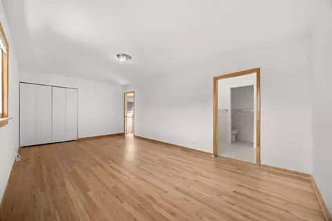Bedroom - 8812 Dee Rd #A, Des Plaines, IL 60016 photo 1 of 3