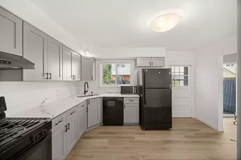 Kitchen - 8812 Dee Rd #A, Des Plaines, IL 60016 photo 2 of 3