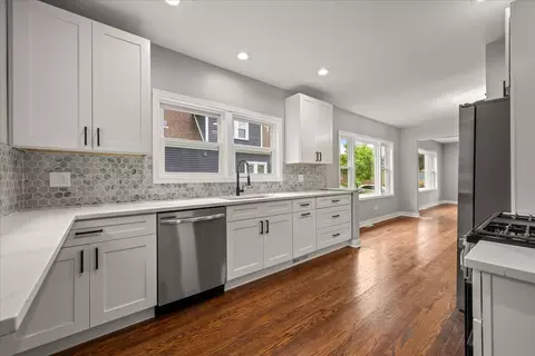 Kitchen - Undisclosed, Des Plaines, IL 60018 photo 2 of 2