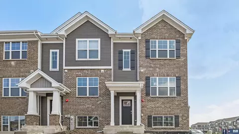 17392 Ulster Dr, Tinley Park, IL 60477