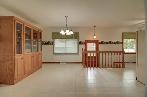Other - 1237 Harrison Dr, Clinton, IA 52732 photo 1 of 10