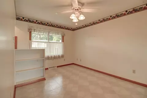 Other - 1237 Harrison Dr, Clinton, IA 52732 photo 3 of 10