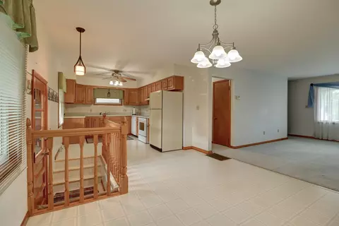 Other - 1237 Harrison Dr, Clinton, IA 52732 photo 2 of 10