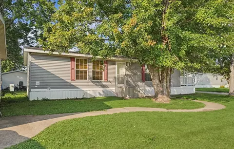 1226 Mason Cir, Urbana, IL 61802