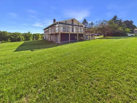 Exterior - 1722 Baintree Rd, Davis, IL 61019 photo 4 of 5