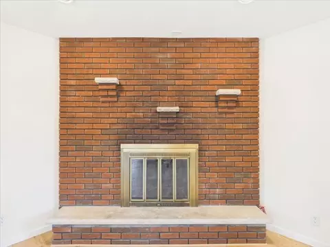 Living - 1722 Baintree Rd, Davis, IL 61019 photo 3 of 8