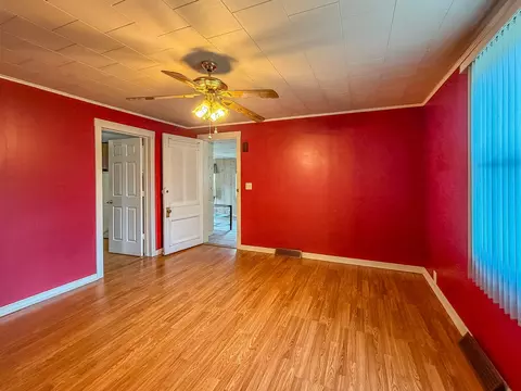 Living - 907 Central Ave, Tilton, IL 61833 photo 2 of 4