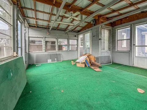 Exterior - 907 Central Ave, Tilton, IL 61833 photo 5 of 16