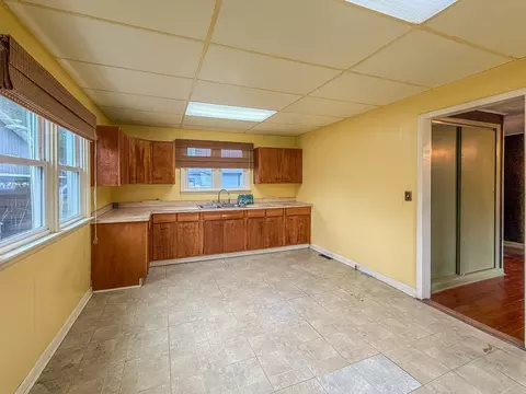 Kitchen - 907 Central Ave, Tilton, IL 61833 photo 1 of 1