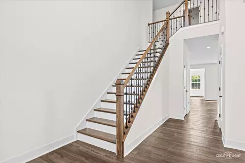 Entry Way - 3527 S Riding Rdg, Elgin, IL 60124 photo 3 of 3