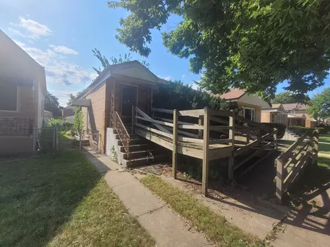 10350 S Whipple St, Chicago, IL 60655
