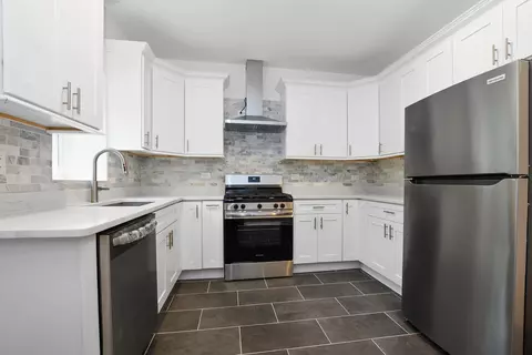 Kitchen - 353 E 119th Pl, Chicago, IL 60628 photo 2 of 4