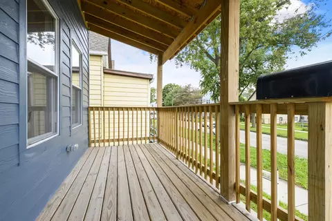 Exterior - 353 E 119th Pl, Chicago, IL 60628 photo 4 of 5