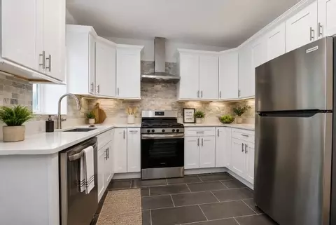 Kitchen - 353 E 119th Pl, Chicago, IL 60628 photo 3 of 4
