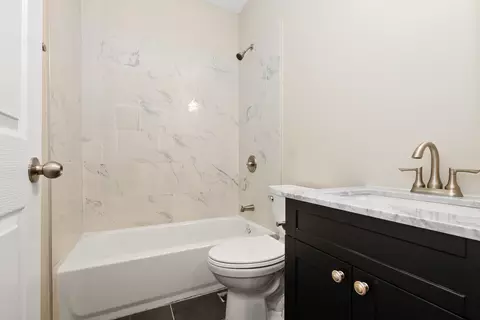 Bath - 353 E 119th Pl, Chicago, IL 60628 photo 1 of 3