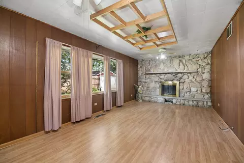 Living - 7840 W 76th St, Bridgeview, IL 60455 photo 4 of 5