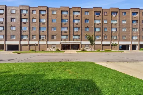 7650 W Altgeld St #305, Elmwood Park, IL 60707