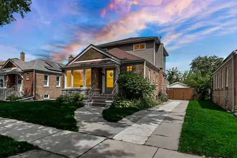 2840 W 98th St, Evergreen Park, IL 60805