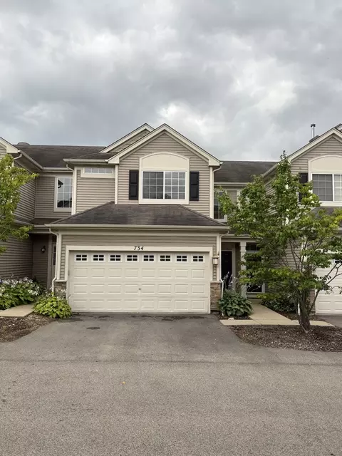 734 S Jade Ln, Round Lake, IL 60073