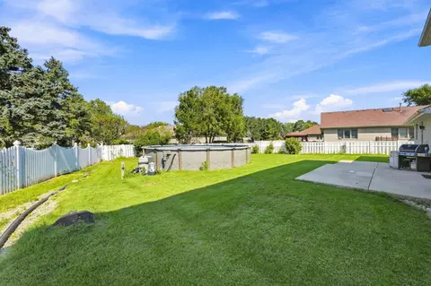 Exterior - 19620 Kevin Ln, Mokena, IL 60448 photo 3 of 3